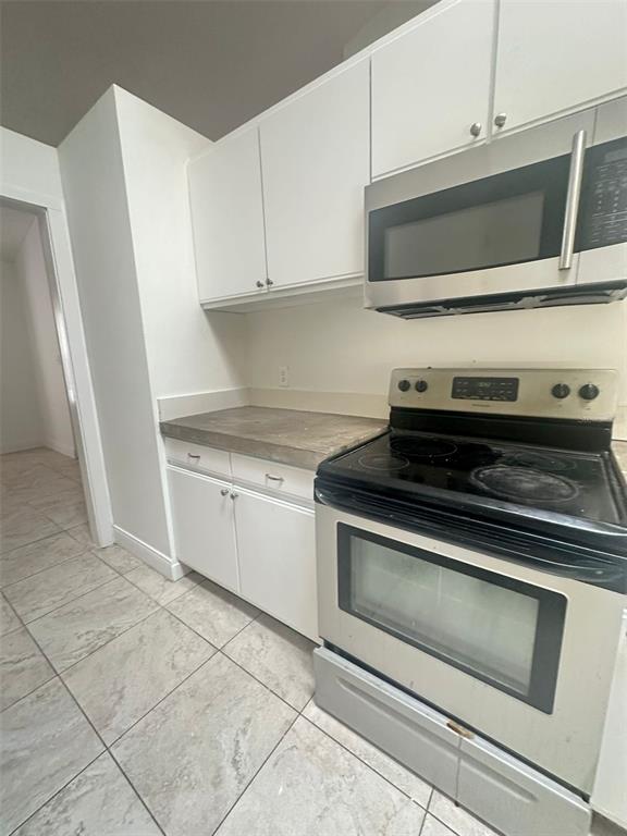 Building Photo - 10526 Bridlewood Ave