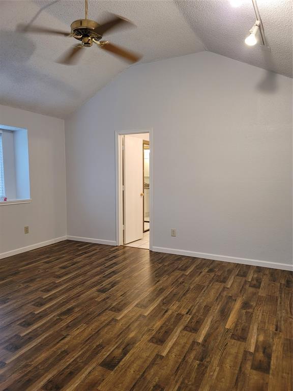 Building Photo - 613 Hanover Dr