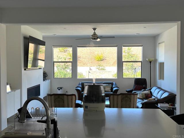 Building Photo - 911 Lindbergh Dr