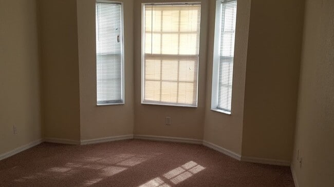 Building Photo - 8342 Bernwood Cove Loop