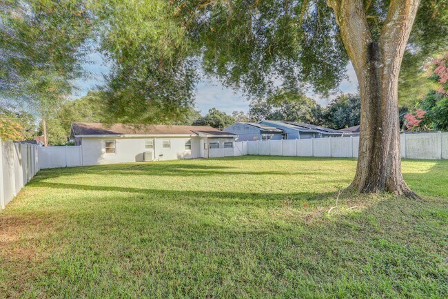 Building Photo - 3442 Lila Dr