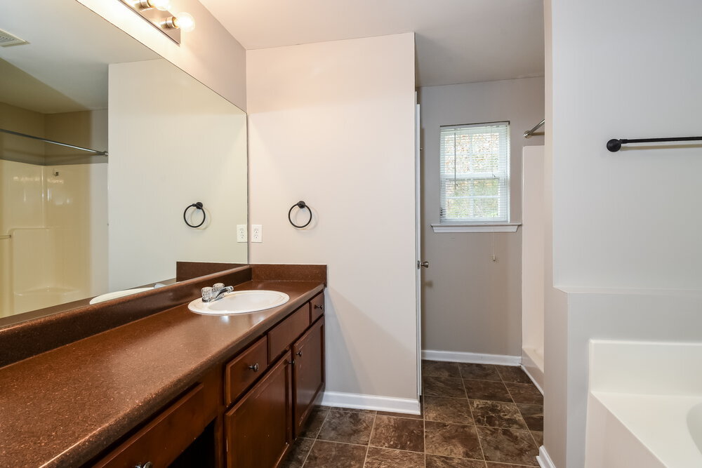 Building Photo - 62 Beaver Pointe