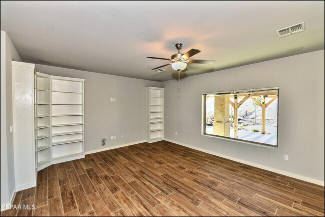 Building Photo - 6952 Black Mesquite Dr