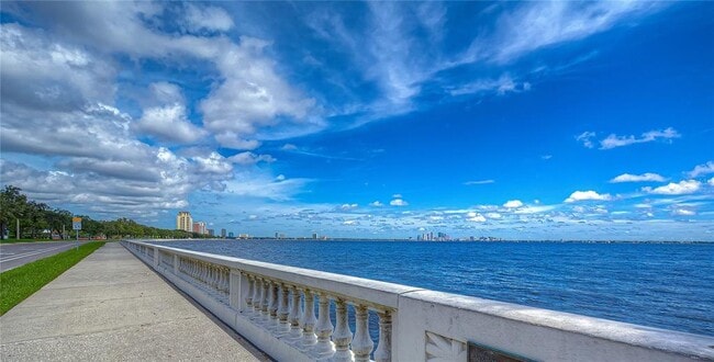 Building Photo - 4907 Bayshore Blvd