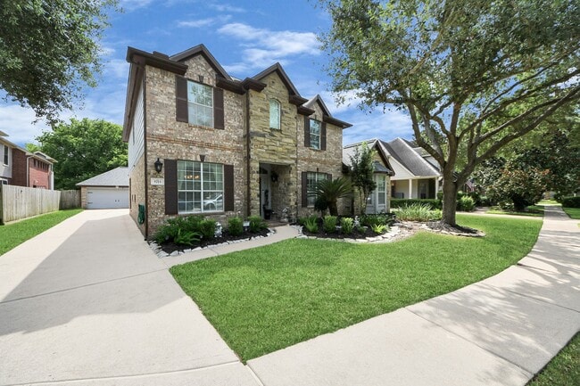 Building Photo - 3715 Hawkins Ct