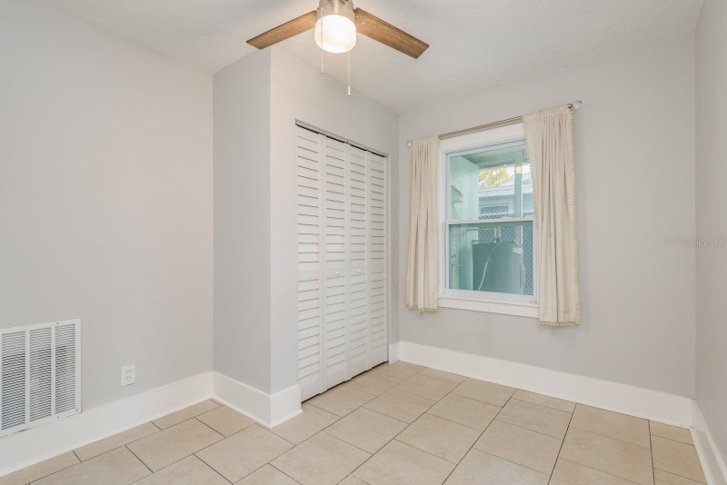 Building Photo - 3037 38th Ave N