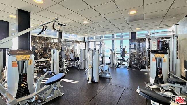 Building Photo - 3810 Wilshire Blvd