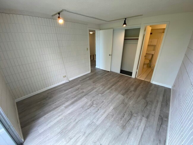 Building Photo - 46-283 Kahuhipa Street