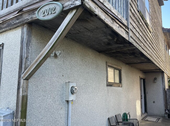 Building Photo - 2002 First St