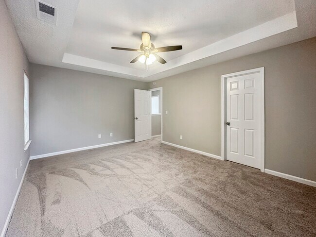 Building Photo - 1421 Isleworth Cir