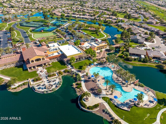 Building Photo - 42826 W Darter Dr