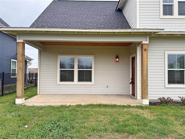 Building Photo - 424 Stagecoach Trail