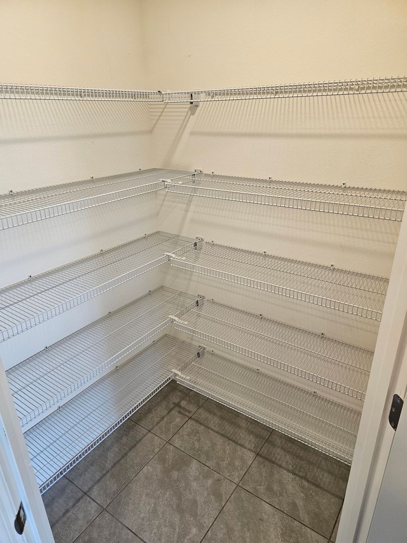 Building Photo - 487 W Back Nine Cir