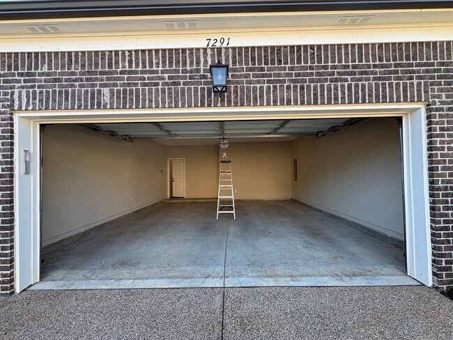 Building Photo - 7291 Crosswinds Blvd