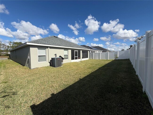 Building Photo - 1358 Cascade Dr