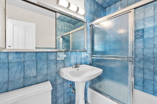 Building Photo - 6040 JFK Blvd E