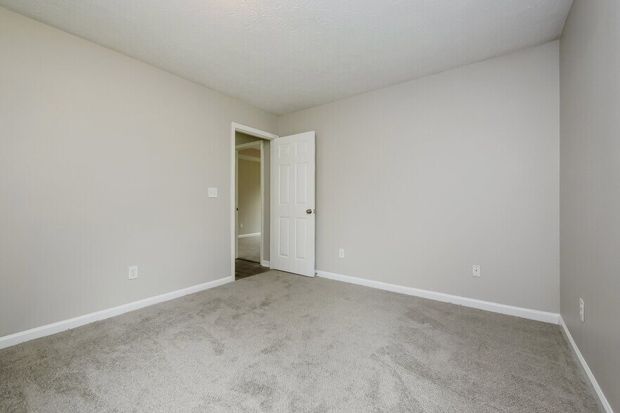 Building Photo - 101 Floresta Dr