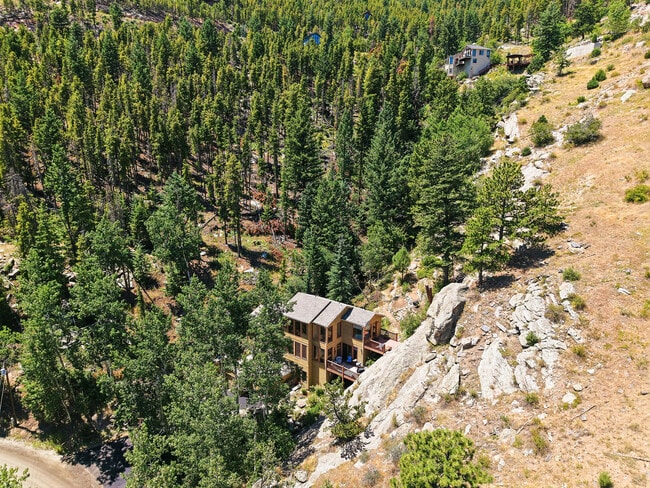 Building Photo - 551 Aspen Dr
