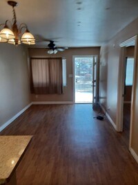 Building Photo - 3200 S Litzler Dr