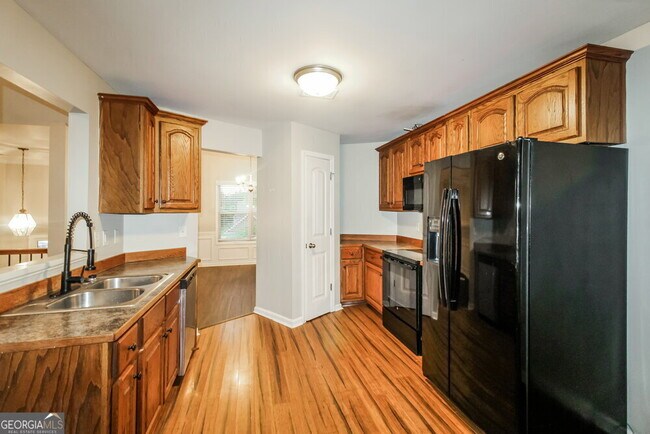 Building Photo - 64 Hamil Ct NW