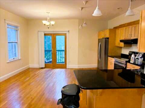 Primary Photo - 144 Calumet St