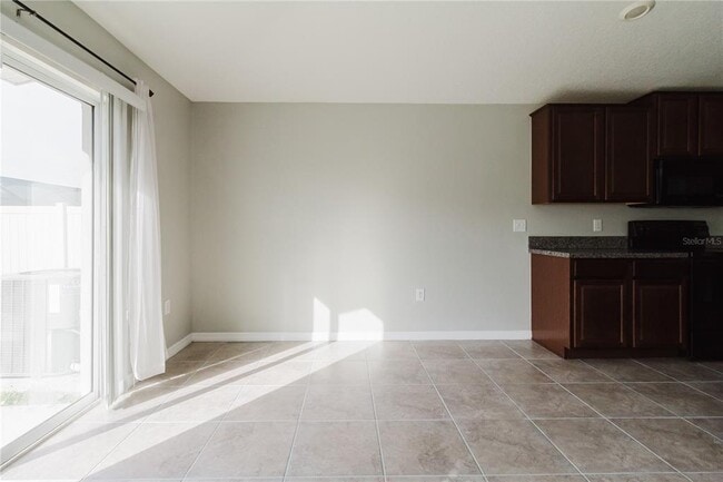 Building Photo - 304 Cascade Bend Dr