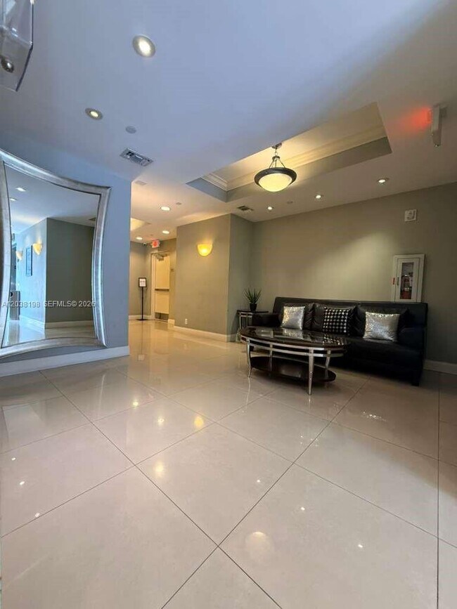 Building Photo - 111 E Flagler St