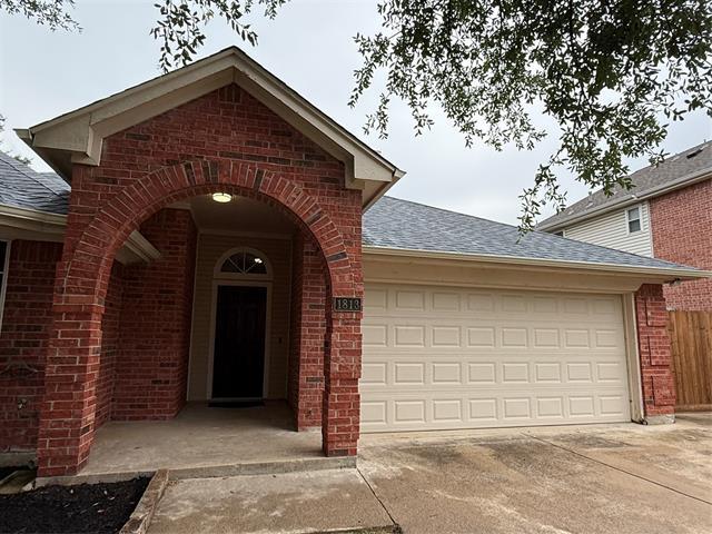 Building Photo - 1813 Quail Hollow Dr
