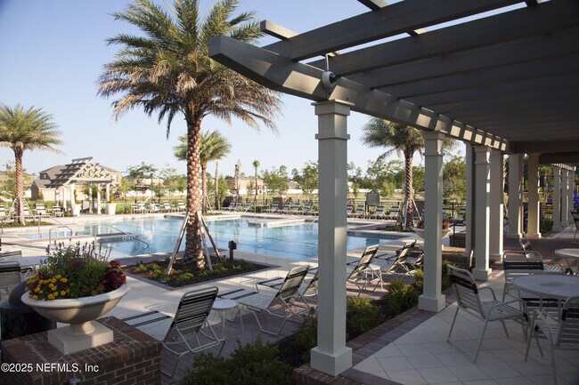 Building Photo - 1585 E Windy Willow Dr