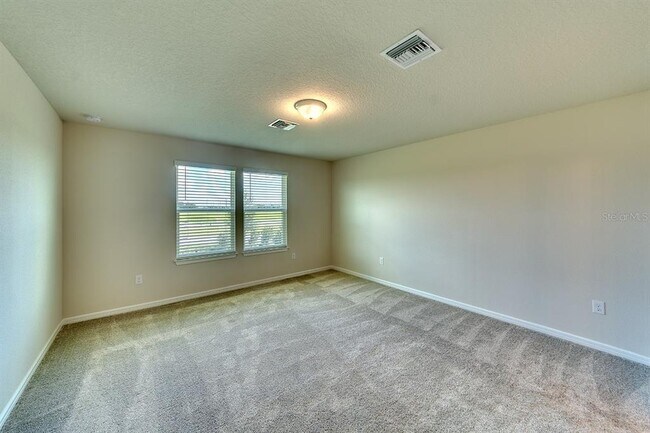 Building Photo - 8921 Royal River Cir