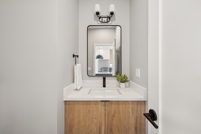 Building Photo - Forest Park - New Construction Luxury Townhomes!