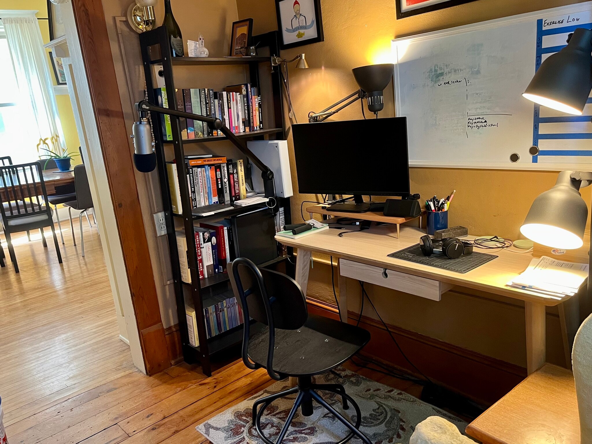 Office 2 (Could be small bedroom or dining nook) - 2732 N Fratney St