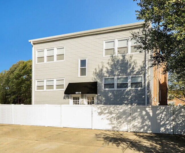 Building Photo - 9016 La Crosse Ave
