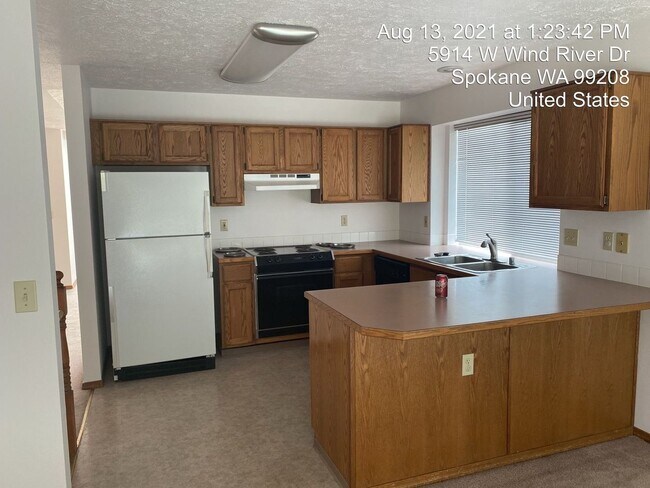 Building Photo - 5912 W Wind River Dr