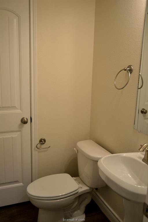 Building Photo - 218 Sterling St