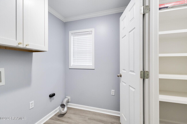 Building Photo - 4444 Main Hwy