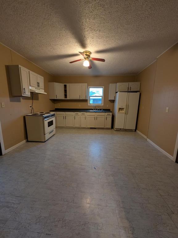 Building Photo - 626 E Jackson St