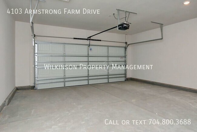 Building Photo - A nice 3 bedrooms and 2 bathrooms energy-e...