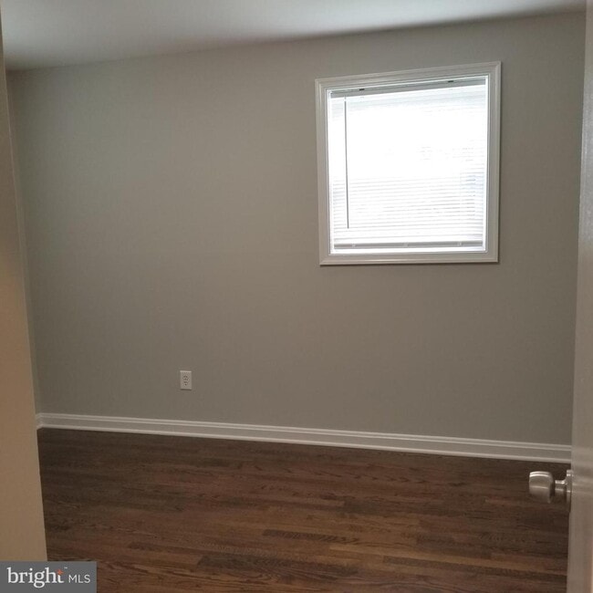 Building Photo - 4704 Red Fox Rd