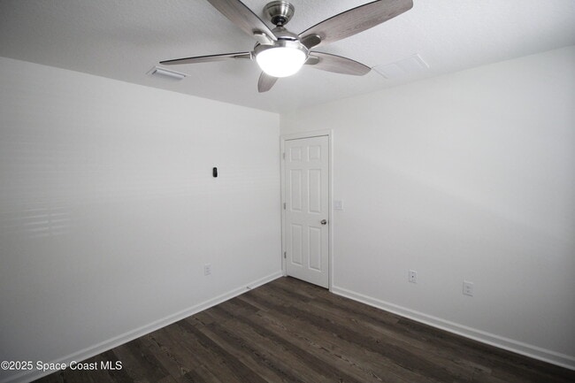 Building Photo - 4369 Alligator Flag Cir