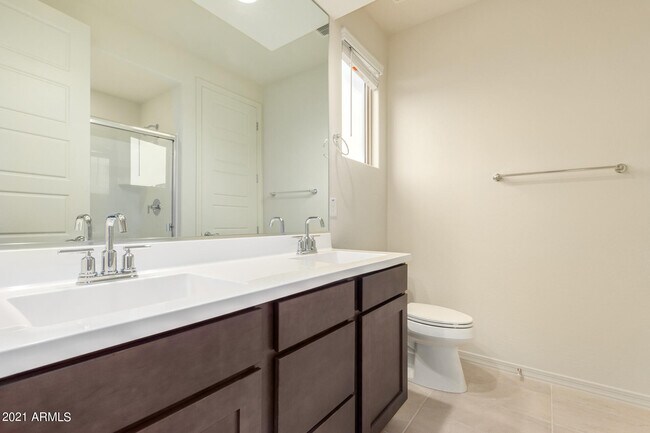 Building Photo - 8755 W Solano Dr