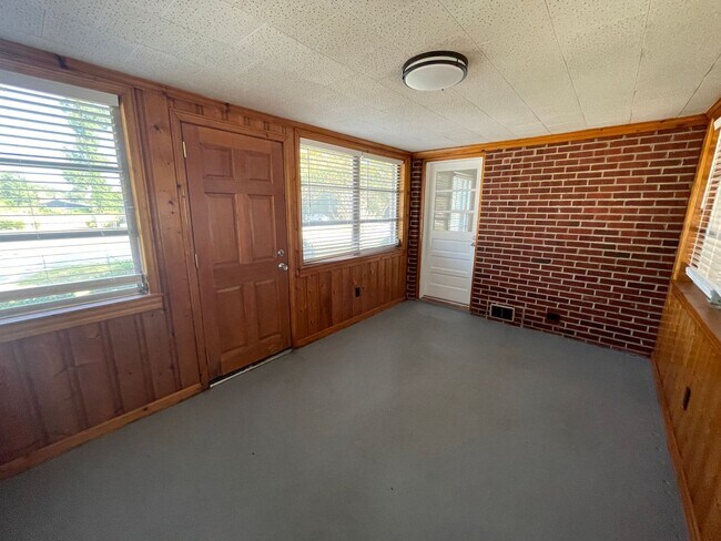Building Photo - 5057 Wrightsville Ave