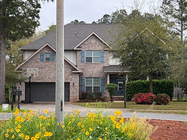 Building Photo - 68 Hemingway Ln