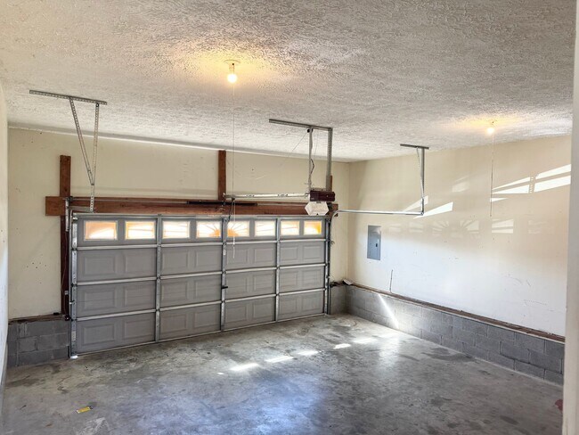 Building Photo - Available Now Close to Post