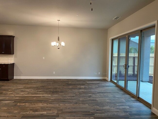 Building Photo - Stunning Brand New Granville Home at Deauv...