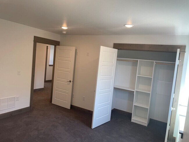 Building Photo - 131 Whiskey Way