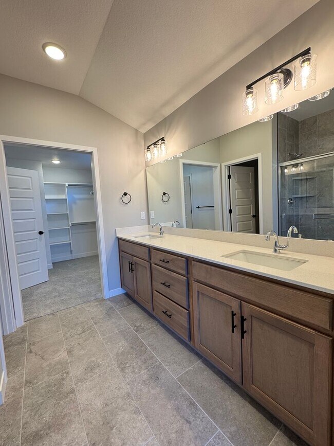 Building Photo - {31750} Brand New Ranch Home + 3 Car Garage + Unfinished Basement