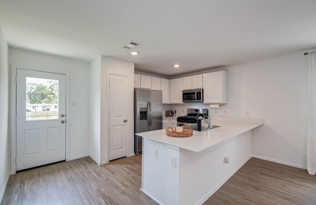 Building Photo - 20966 Zuccala Dr