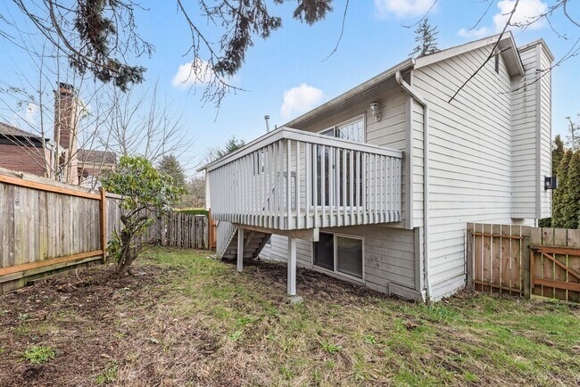 Building Photo - Newly remodel 4 bed 3 bath home in Shoreline