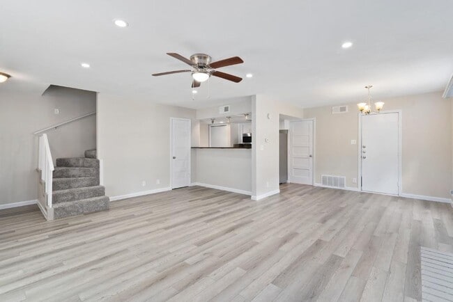 Building Photo - 1813 Woodland Ave